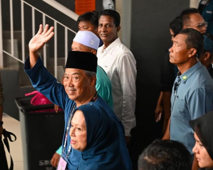 Perikatan Nasional ready to offer clean, stable government: Muhyiddin as Malaysia GE15 campaigning begins