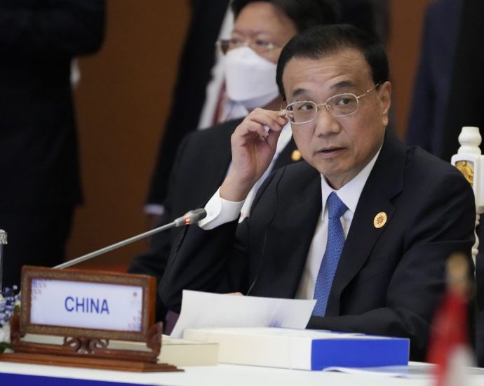 Chinese premier Li Keqiang congratulates Anwar on his appointment as PM