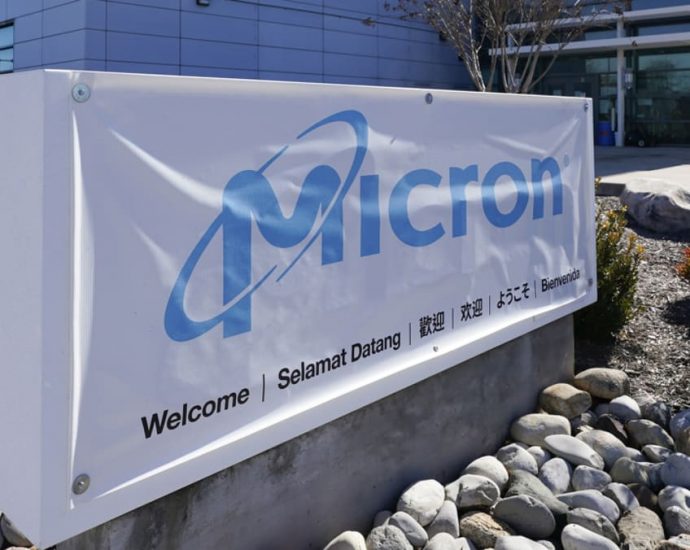 Chip giant Micron to axe 10% of workforce, suspends 2023 bonuses