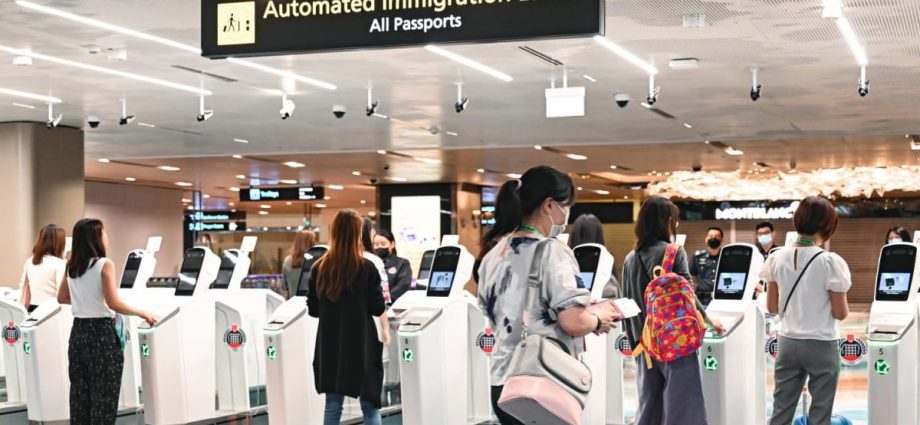 ICA warns against websites charging fees to help travellers submit SG Arrival Card