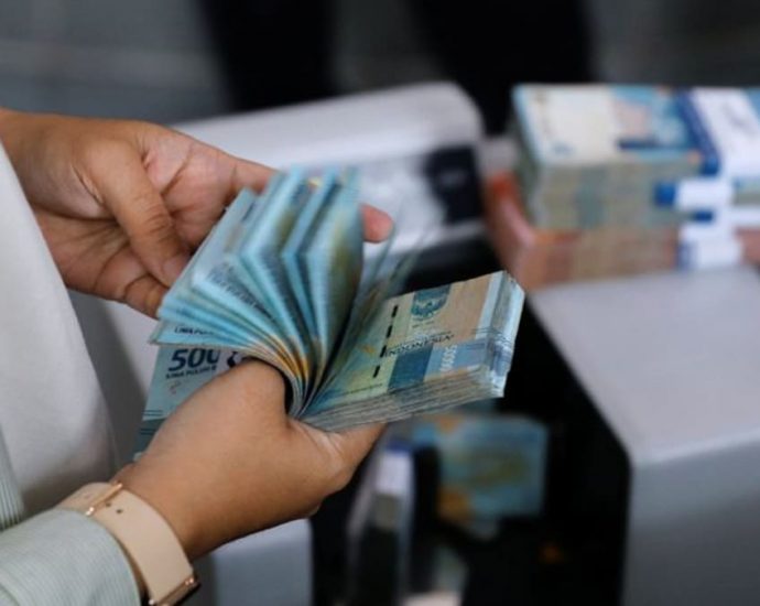 Indonesia posts 1.22% budget deficit