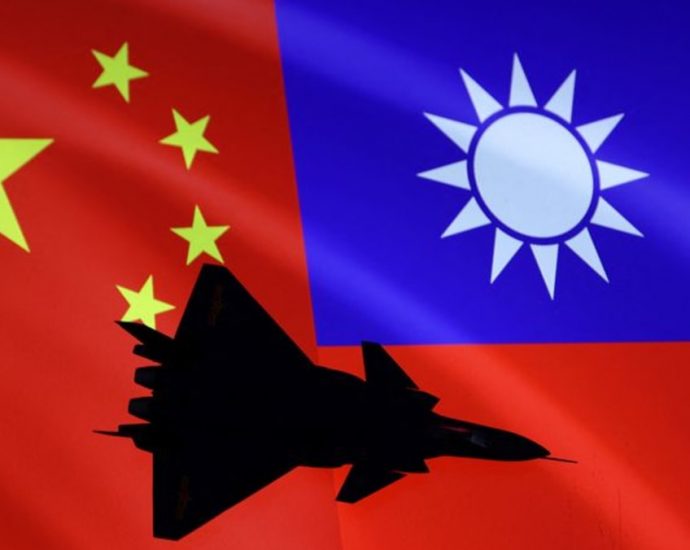 Taiwan scrambles jets to warn away Chinese air force incursion