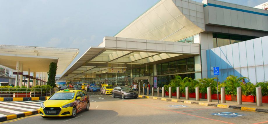 'Won't specially come here': S$3 taxi surcharge from Changi Airport not a good enough incentive for taxi drivers