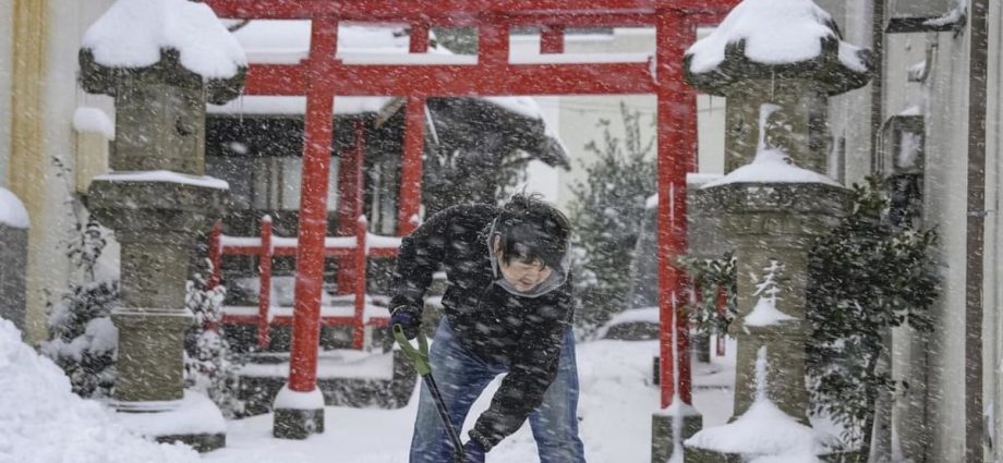 South Korea, Japan grapple with heavy snow chaos, delays