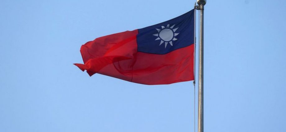 Taiwan ex-rear admiral detained in spy probe