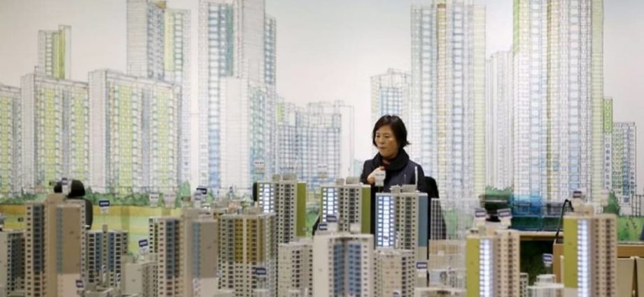 With rising bank interest rates, South Koreans can only wait to buy dream homes in Seoul