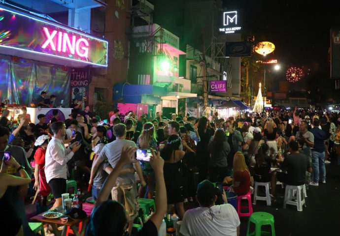 BMA tells Khao San bars to keep the noise down