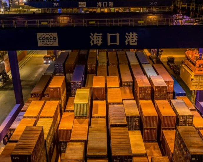 China’s shipping containers pile up at overcrowded port as overseas orders dwindle