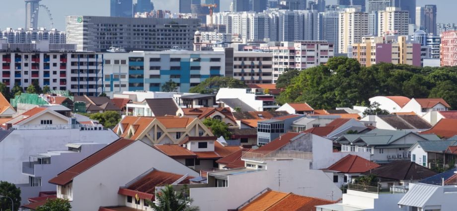 Court increases woman's share of HDB flat post-divorce after including S$36,800 she paid for renovation