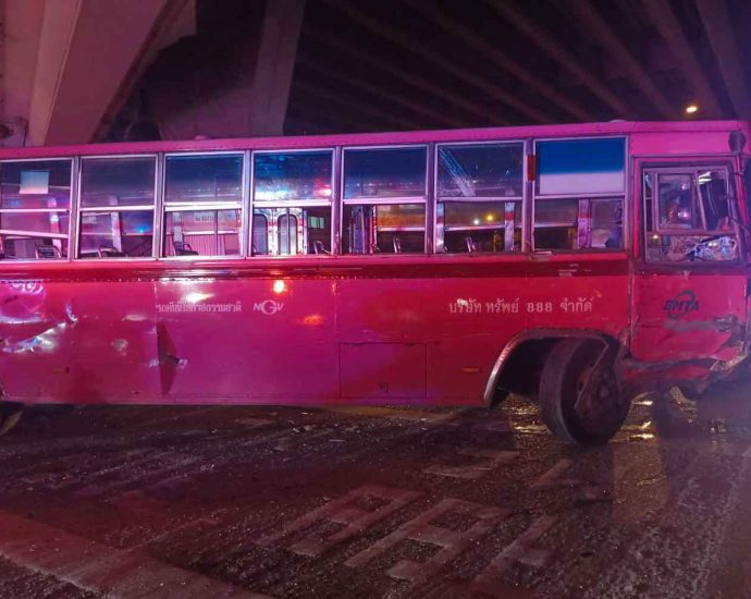 Notorious route 8 bus crashes, injures 14