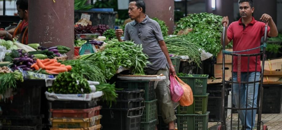 Vegetable prices rising in Malaysia amid sustained period of wet weather