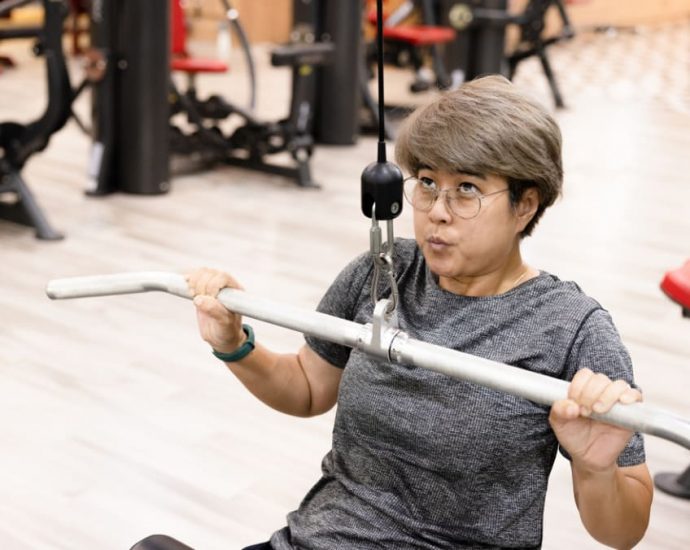 Weak muscle strength among midlife women more than doubles the risk of diabetes, Singapore study finds