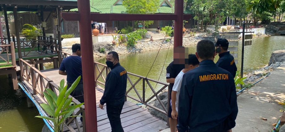 66 Chinese detained for overstaying visas
