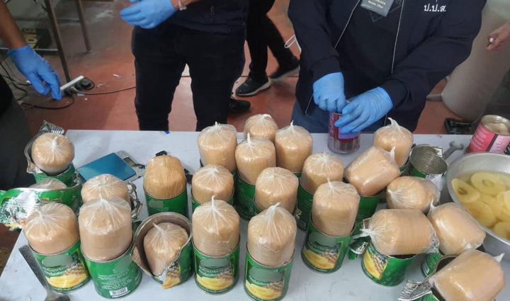 8.5kg of heroin found stuffed into fruit cans