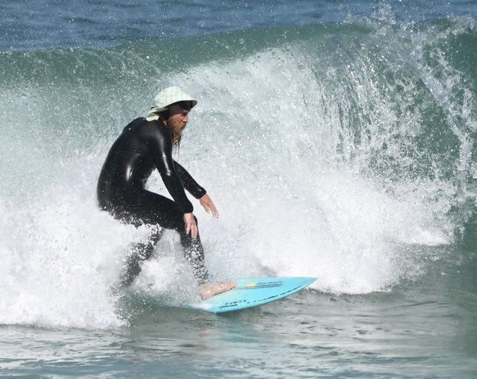 Australian shreds record for longest surf session