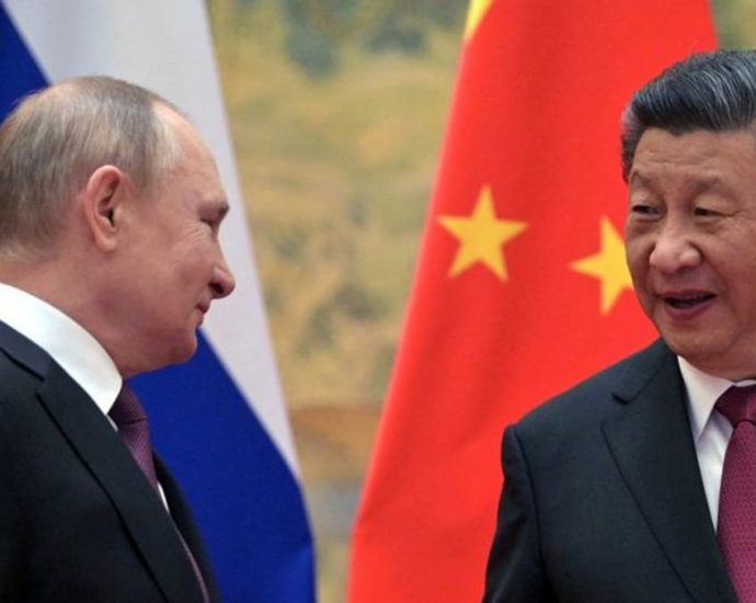 China’s President Xi Jinping plays peacemaker on Russia visit