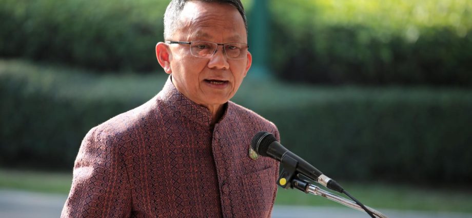 Claims of fixing law for Thaksin refuted