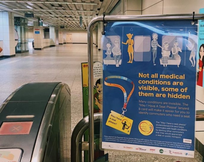 Doctor’s letter not required for ‘May I have a seat please?’ sticker or lanyard, say public transport operators