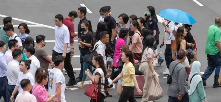 Fewer than 4 in 10 Singapore respondents optimistic of better lives in 5 years, all-time low in global survey