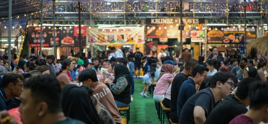 Guide to Geylang Serai Ramadan Bazaar 2023: What to eat, drink, buy and do at the biggest edition yet