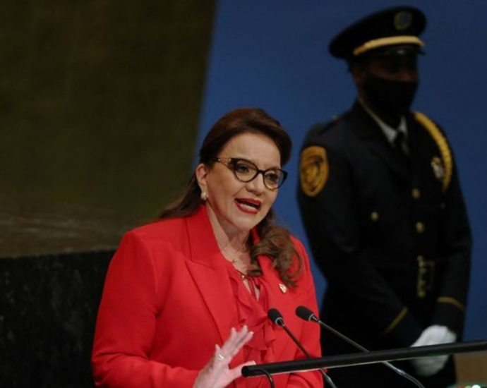 Honduras president says govt to seek official relations with China