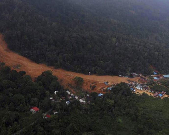 Indonesia landslide death toll rises to 30