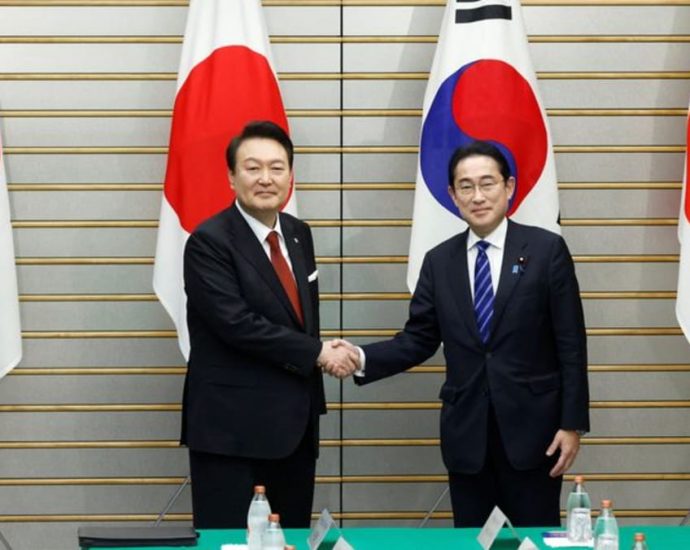 Obstacles to warmer ties between South Korea and Japan include public opinion, say analysts