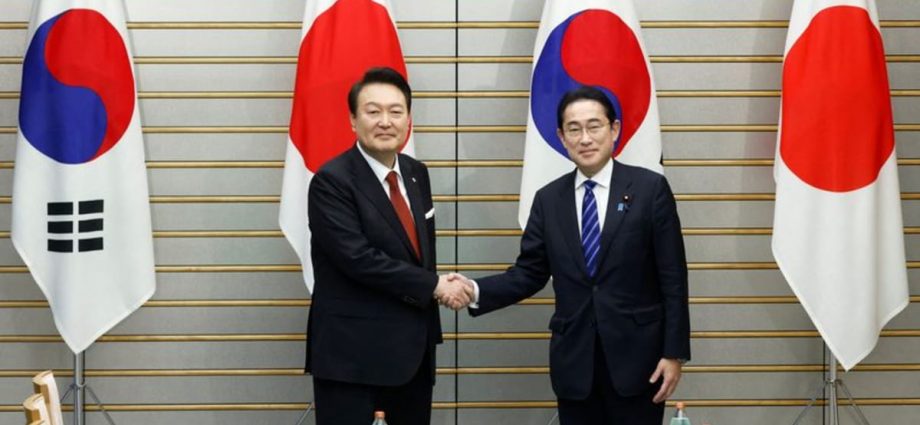 Obstacles to warmer ties between South Korea and Japan include public opinion, say analysts