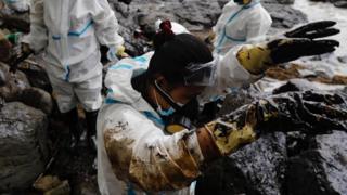 Philippines oil spill: Residents report nausea, dizziness in affected villages