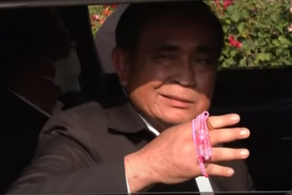 Prayut to spend night in hospital with possible pseudogout