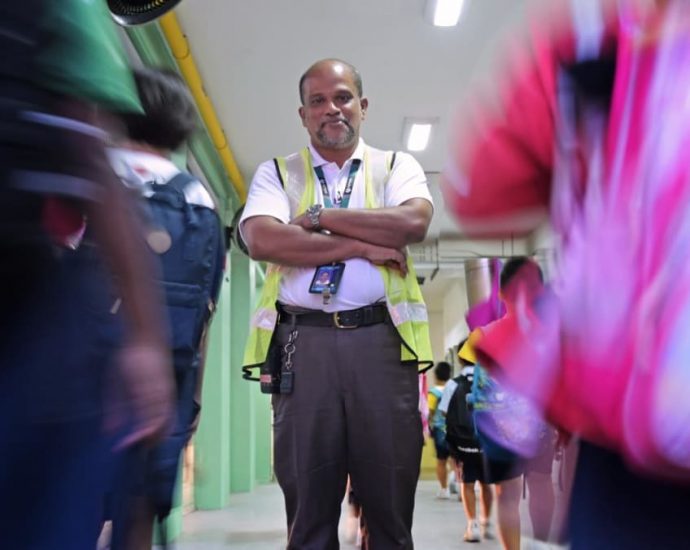 School Work: ‘Uncle’, ‘teacher’, ‘boss’ – meet the security officer appreciated by children and teachers alike