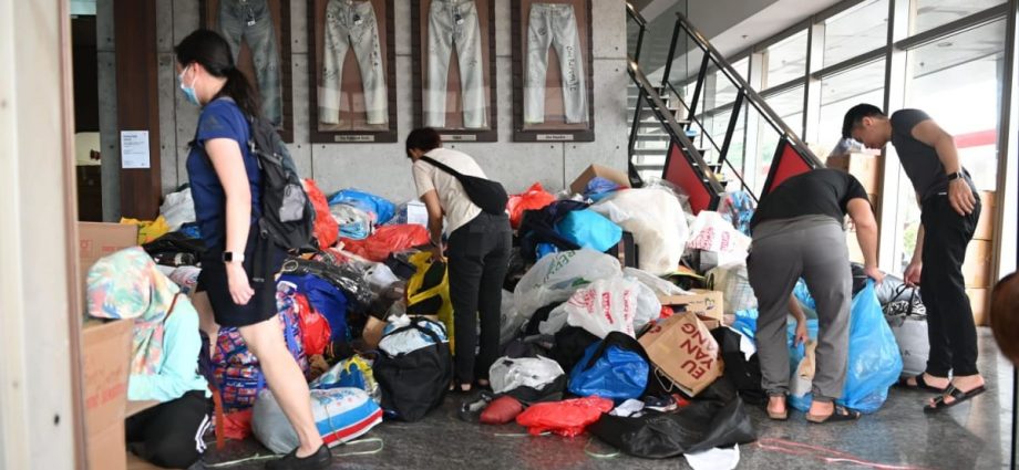 Secondhand clothes donated by people in Singapore for Türkiye-Syria quake victims disposed of, sent to NGO