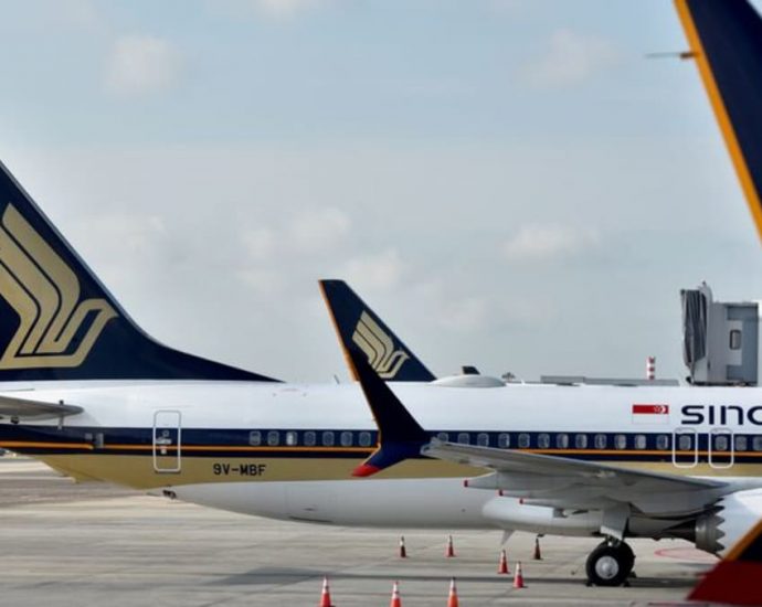 Singapore Airlines flight temporarily grounded in Johannesburg after bomb threat