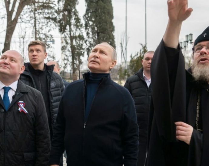 Vladimir Putin makes surprise trip to Mariupol, his first visit to occupied Donbas in Ukraine