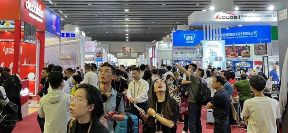 At China’s largest trade fair, exporters worry about global economy