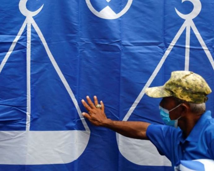 Barisan Nasional reiterates backing for Anwar-led government amid alleged plan to seize power