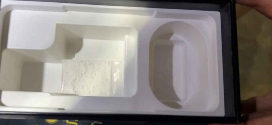 Deliveryman finds ketamine in suspicious package