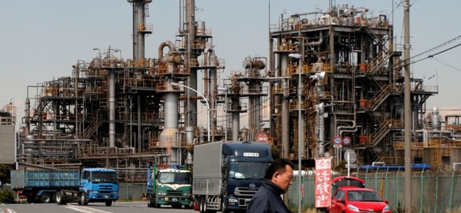 Japan’s greenhouse gas emissions rose 2% in FY21/22 as economy recovered