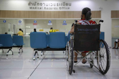 Poll parties vow more money for the elderly