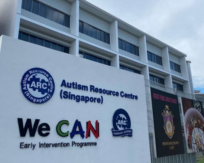 Professionals call for more support to integrate people on autism spectrum into workplaces