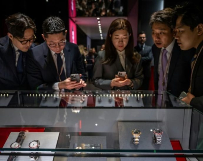 Swiss watchmakers counting the clock until Chinese tourists return