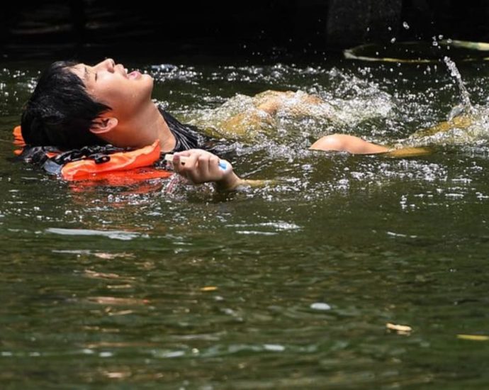 Thai authorities issue extreme heat warnings for dozens of provinces