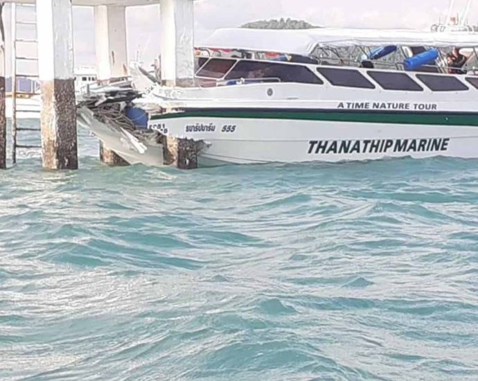 35 people hurt in Phuket speedboat crash