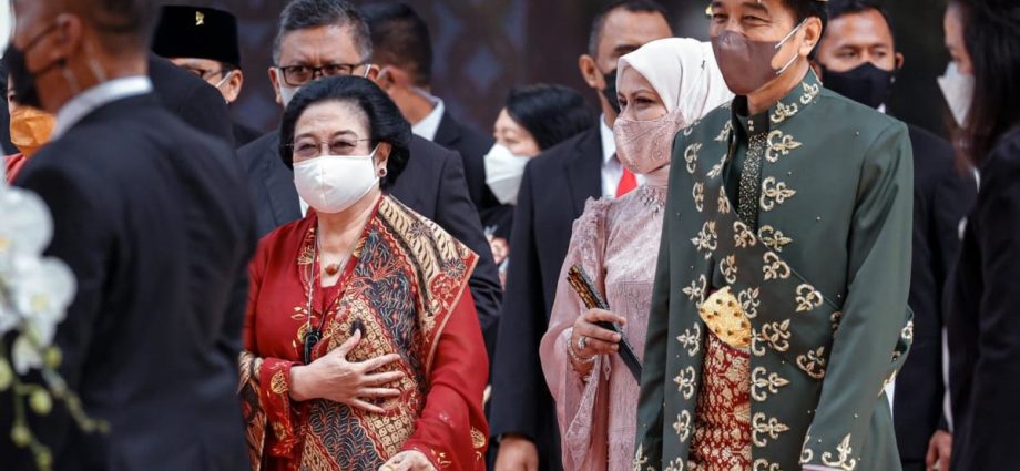 Commentary: Battle of Indonesiaâs kingmakers - a rift between Jokowi and Megawati?
