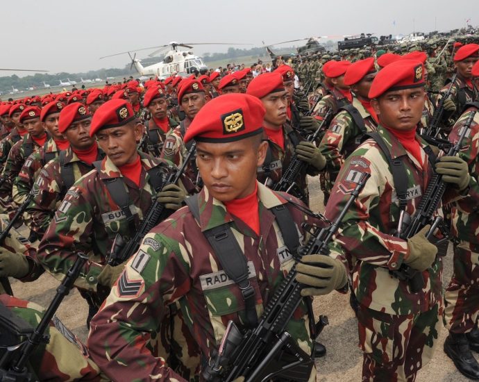 Indonesiaâs military wants its lost powers back