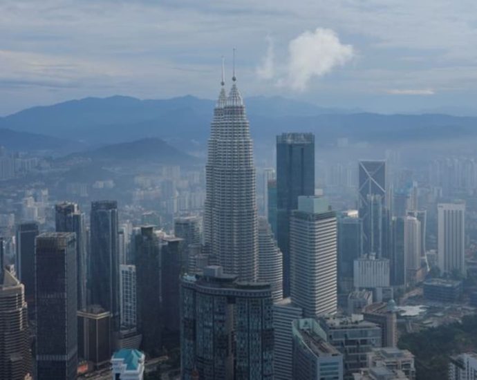 Malaysia to move to dual network model for 5G after expanding coverage