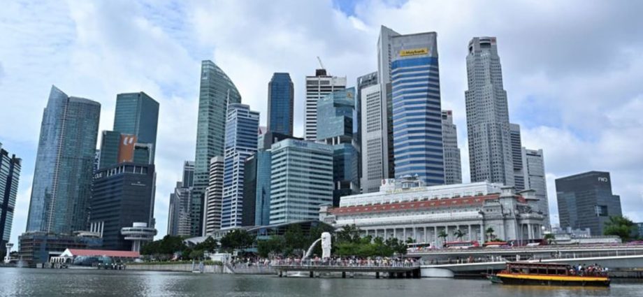 Singapore faces 'high risk' of technical recession amid external uncertainties, say economists