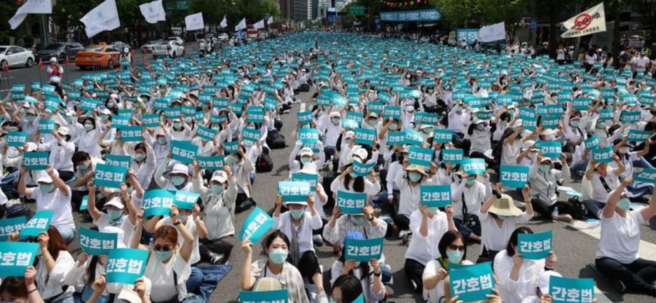 South Korean nurses strike after Yoon vetoes Bill on pay, working conditions