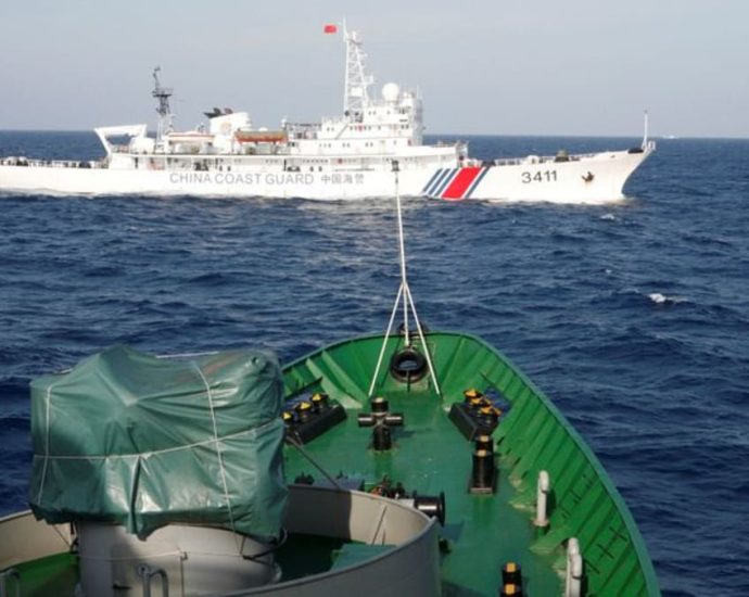 Vietnam demands Chinese ship leave its exclusive economic zone