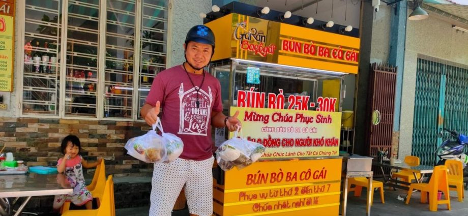 Vietnam jails noodle vendor who parodied Salt Bae